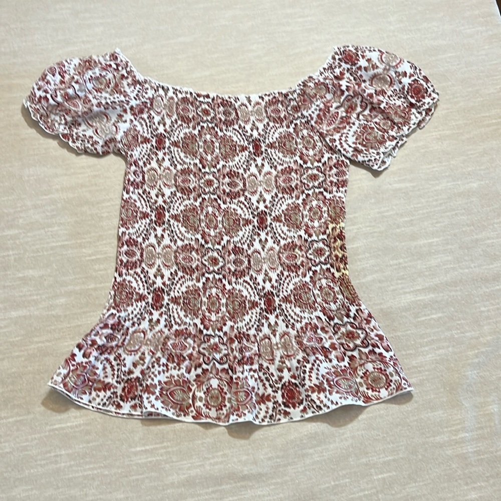 🔥SALE🔥Jennifer Lloyd stretchy red/brown/white blouse size medium